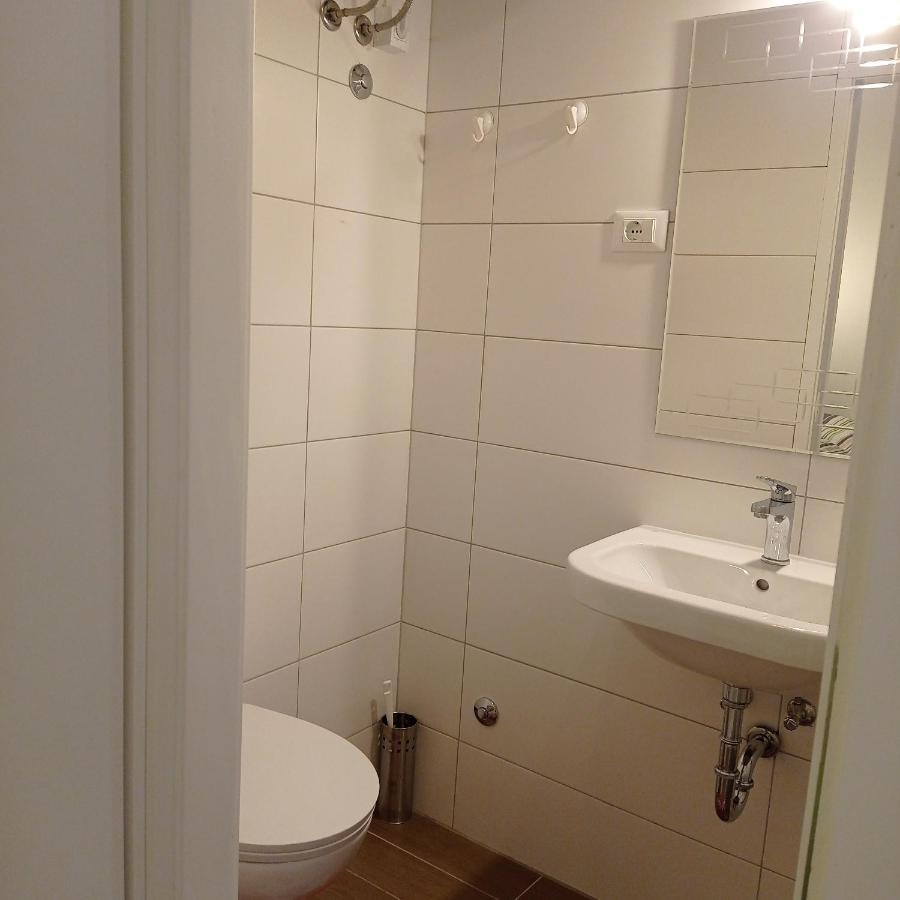 Studio Apartment With Pool Πούλα Εξωτερικό φωτογραφία